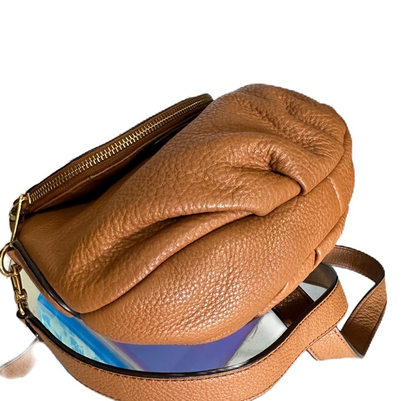 Excellent Marc Jacobs Iconic Mini Natasha Style Camel Pebble Leather Crossbody - Picture 4 of 10